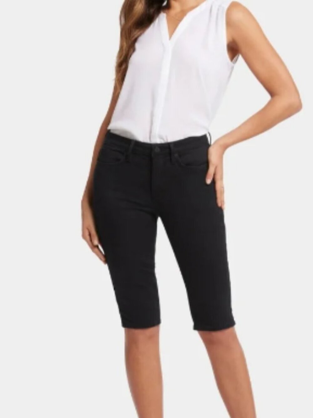 NYDJ Sophie Bike Capri Jeans With Riveted Side Slits in Black Denim Size 6